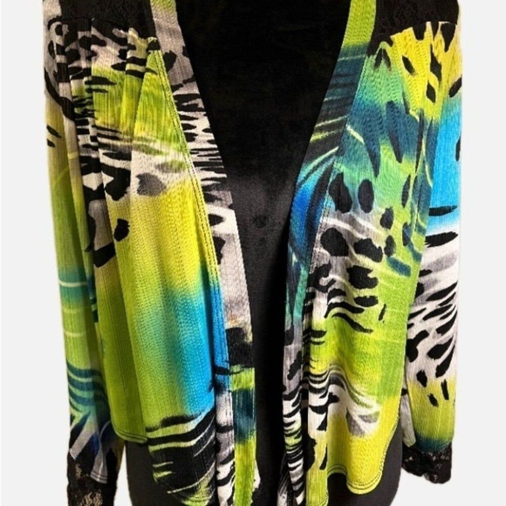Picadilly Fashion Jungle Print Open Blazer. Size L